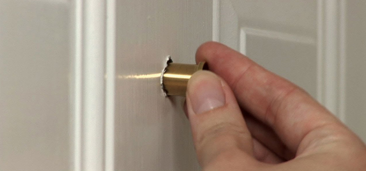 peephole door repair in North Miami